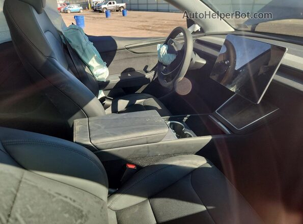 7SAYGDEE3TA411571 2026 TESLA MODEL Gray Dashboard view