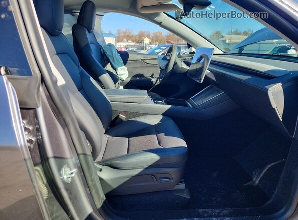 7SAYGDEE3TA411571 2026 TESLA MODEL Gray Front interior view