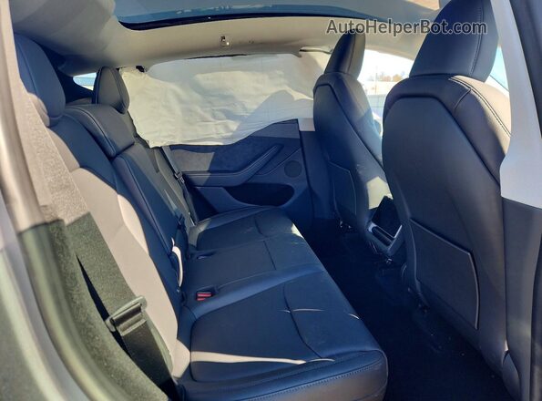 7SAYGDEE3TA411571 2026 TESLA MODEL Gray Rear seats view
