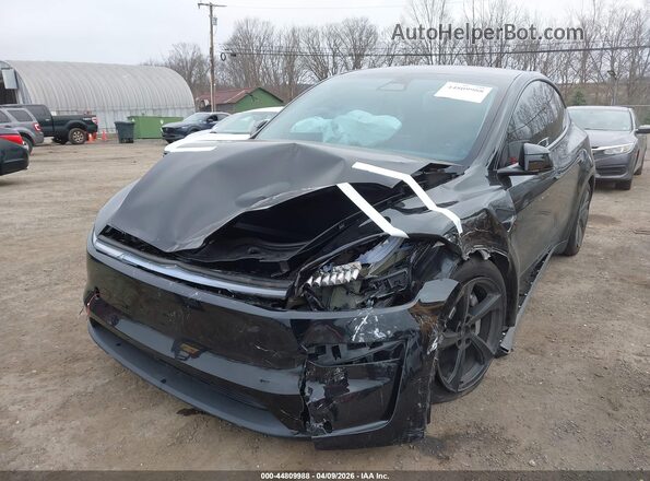 7SAYGDEE3TF554040 2026 TESLA MODEL Y Черный Вид спереди