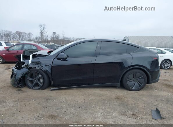 7SAYGDEE3TF554040 2026 TESLA MODEL Y Черный Панорамный вид салона 360°