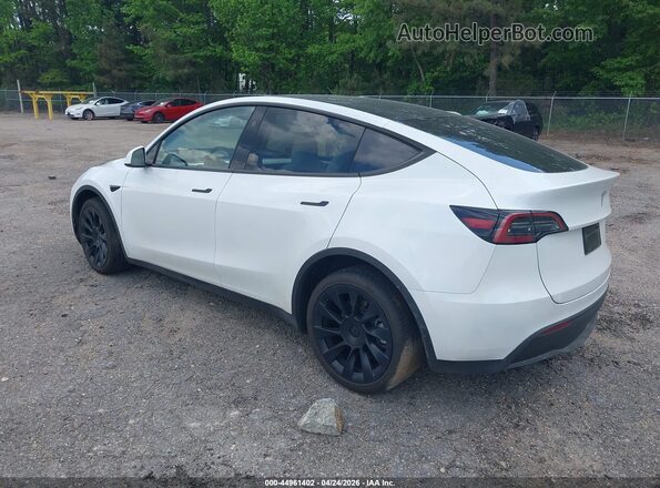7SAYGDEE4RA268073 2024 TESLA MODEL Y Белый Задняя левая четверть