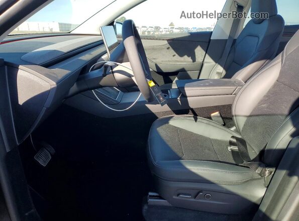 7SAYGDEE4TF360732 2026 TESLA MODEL Silver Вид салону спереду