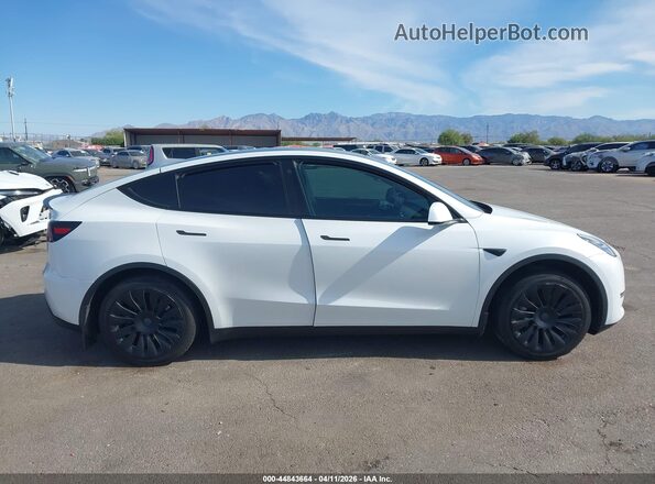 7SAYGDEE5PA090221 2023 TESLA MODEL Y White 