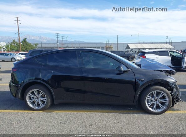 7SAYGDEE5PA154743 2023 TESLA MODEL Y Black Սալոնի 360 աստիճան տեսք