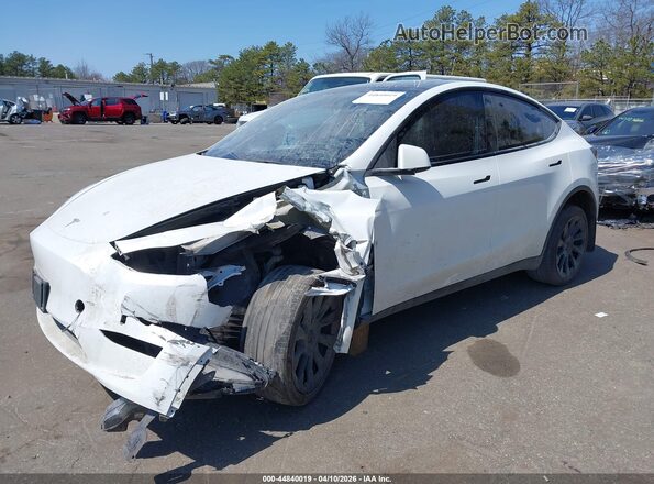 7SAYGDEE5PF763477 2023 TESLA MODEL Y White Przód lewy