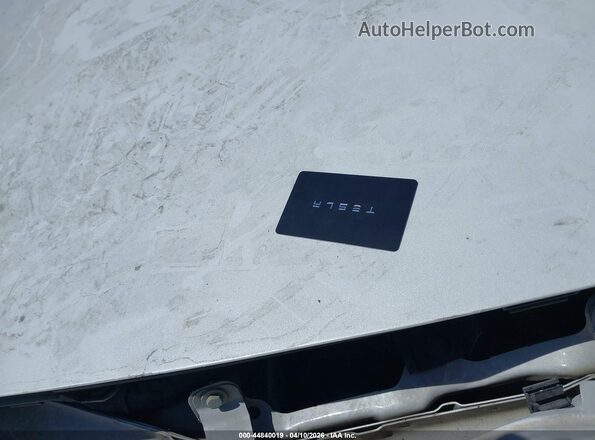 7SAYGDEE5PF763477 2023 TESLA MODEL Y White Widok deski rozdzielczej