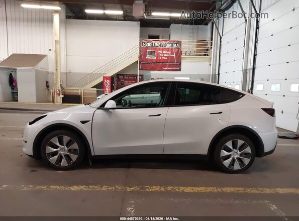 7SAYGDEE5PF788671 2023 TESLA MODEL Y White Панорамний вид салону 360°