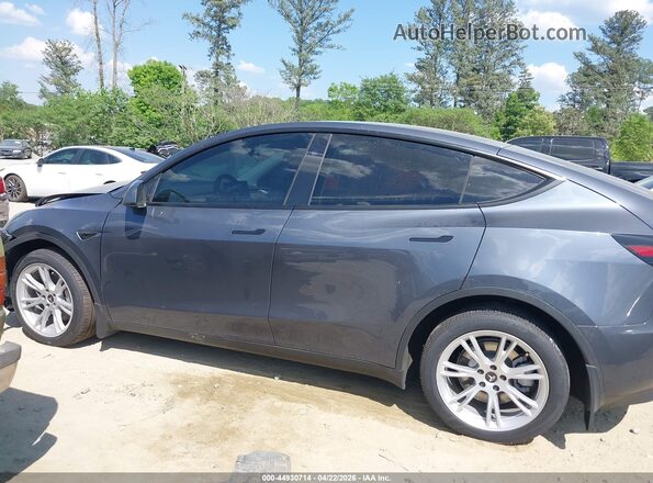 7SAYGDEE5RA217441 2024 TESLA MODEL Y Gray Սալոնի 360 աստիճան տեսք