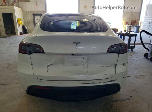 7SAYGDEE6PF752147 2023 TESLA MODEL White Հետևի տեսք