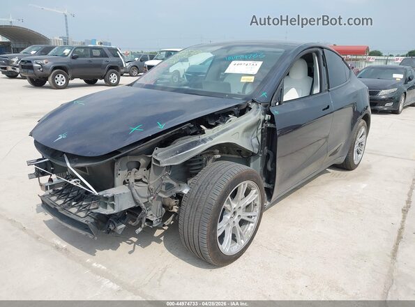 7SAYGDEE6RA223829 2024 TESLA MODEL Y Серый Передняя левая четверть
