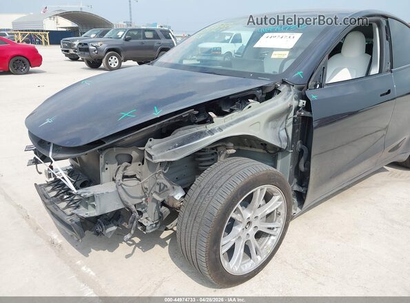 7SAYGDEE6RA223829 2024 TESLA MODEL Y Серый Вид спереди