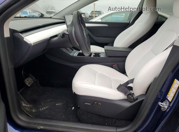 7SAYGDEE6SF257911 2025 TESLA MODEL Blue Вид салону спереду