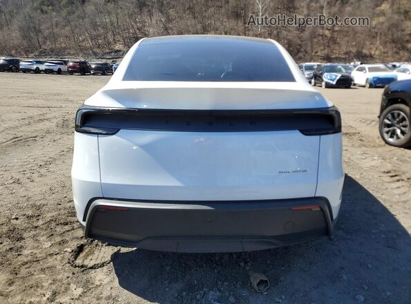 7SAYGDEE6TA583626 2026 TESLA MODEL White უკანა ხედი