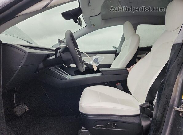 7SAYGDEE6TF322225 2026 TESLA MODEL Gray Vista interior delantera