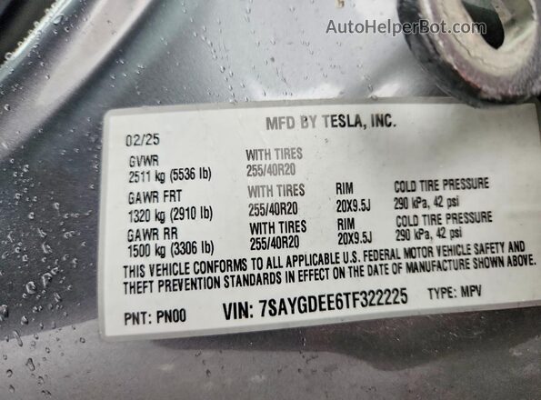 7SAYGDEE6TF322225 2026 TESLA MODEL Gray Vista de la etiqueta del VIN