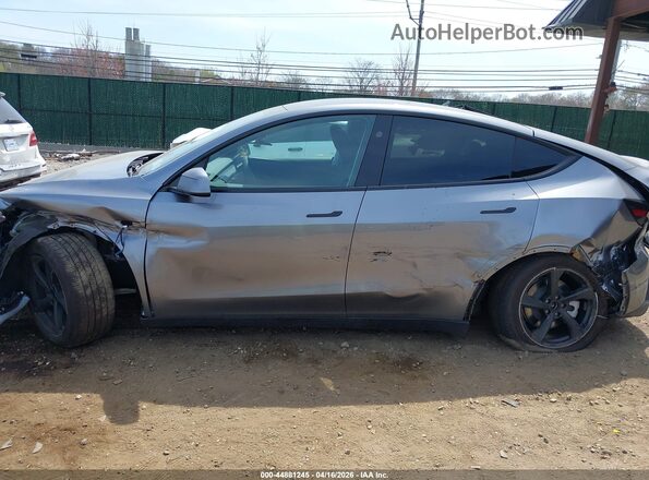 7SAYGDEE6TF552721 2026 TESLA MODEL Y Серый Панорамный вид салона 360°