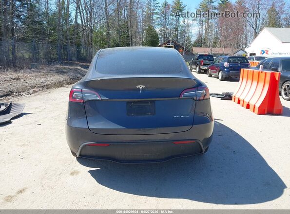 7SAYGDEE7RA299673 2024 TESLA MODEL Y Gray 