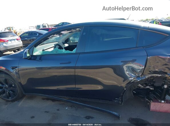 7SAYGDEE7RF163837 2024 TESLA MODEL Y Gray 