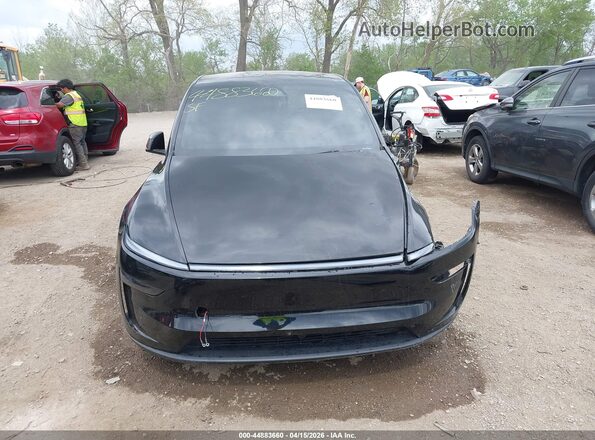 7SAYGDEE7TF412354 2026 TESLA MODEL Y Черный Вид панели приборов
