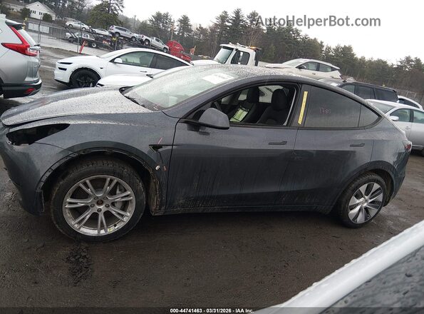 7SAYGDEE8PA033933 2023 TESLA MODEL Y Gray 