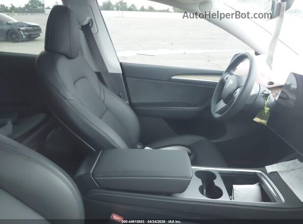7SAYGDEE8PA062574 2023 TESLA MODEL Y White 