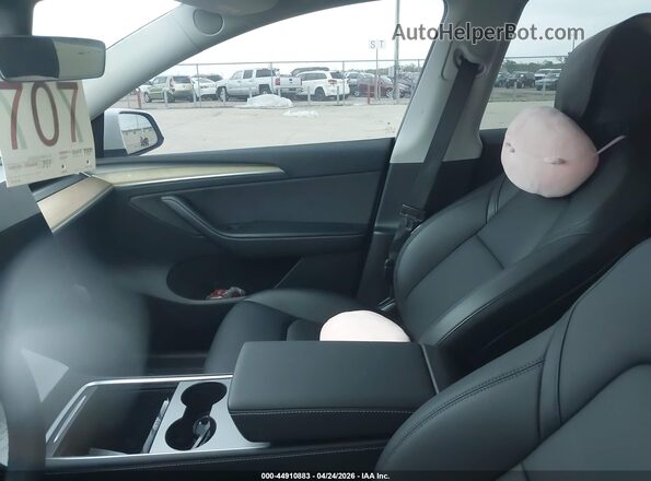 7SAYGDEE8PA062574 2023 TESLA MODEL Y White 