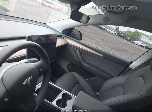 7SAYGDEE8RA280081 2024 TESLA MODEL Y Blue 