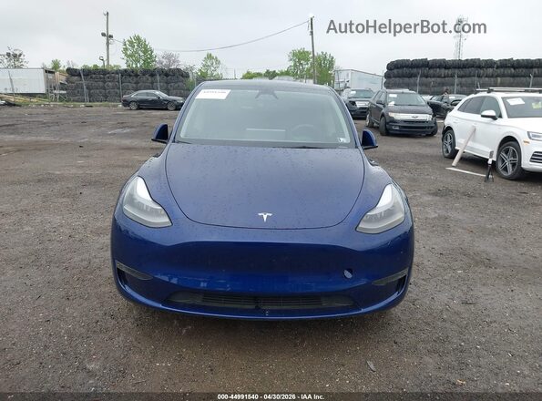 7SAYGDEE8RA280081 2024 TESLA MODEL Y Blue Vista del cuadro de instrumentos