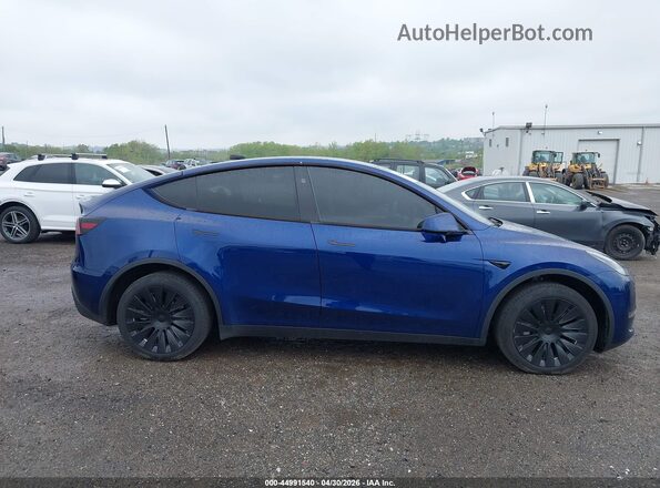 7SAYGDEE8RA280081 2024 TESLA MODEL Y Blue Vista interior trasera