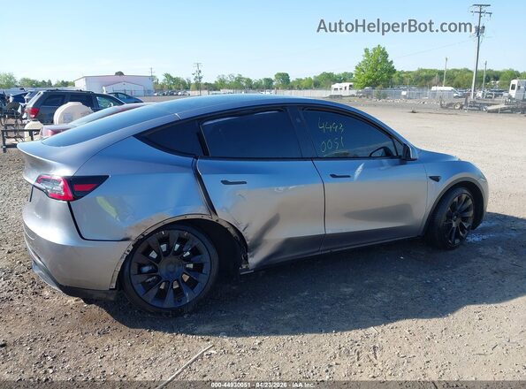 7SAYGDEE8RA299293 2024 TESLA MODEL Y Silver Vista del cuadro de instrumentos