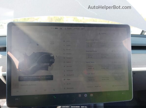 7SAYGDEE8RA299293 2024 TESLA MODEL Y Silver Vista de los asientos traseros