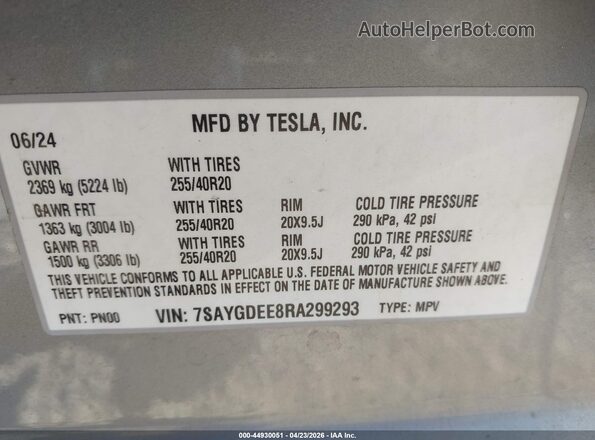 7SAYGDEE8RA299293 2024 TESLA MODEL Y Silver Vista del compartimento del motor