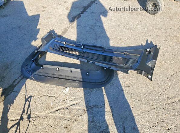 7SAYGDEE8TF355016 2026 TESLA MODEL Gray Vista del compartimento del motor