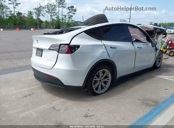 7SAYGDEE9RA253701 2024 TESLA MODEL Y White Հետևի աջ
