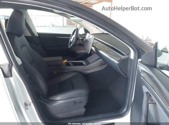 7SAYGDEE9RF206221 2024 TESLA MODEL Y White Սալոնի դիմացի տեսք