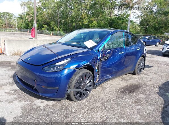 7SAYGDEF1RA285373 2024 TESLA MODEL Y Синий Передняя левая четверть