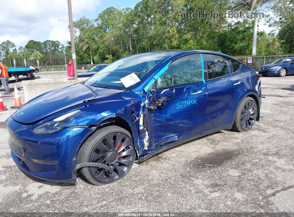 7SAYGDEF1RA285373 2024 TESLA MODEL Y Синий Вид спереди