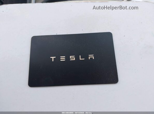 7SAYGDEF1RA321420 2024 TESLA MODEL Y Red Вид панелі приладів