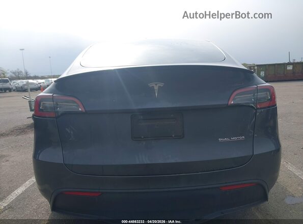 7SAYGDEF2NF537029 2022 TESLA MODEL Y Серый 