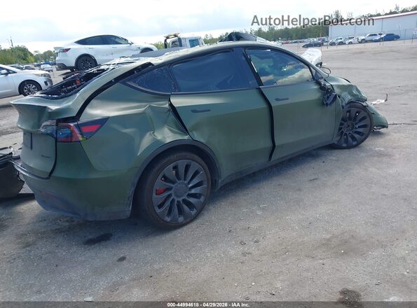 7SAYGDEF3RA311889 2024 TESLA MODEL Y Зеленый Задняя правая четверть