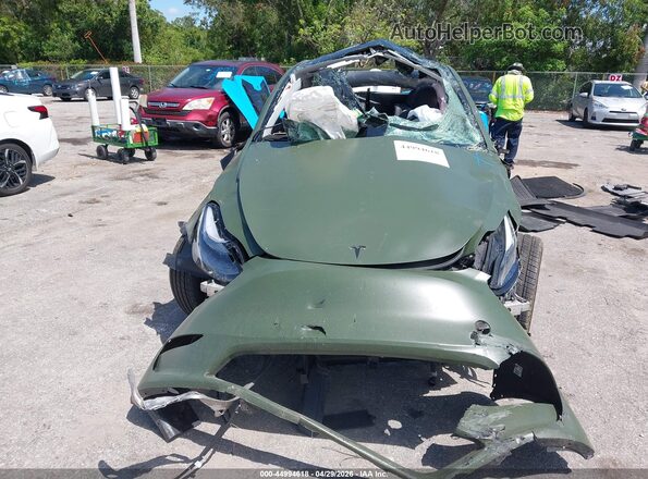 7SAYGDEF3RA311889 2024 TESLA MODEL Y Зеленый Вид спереди