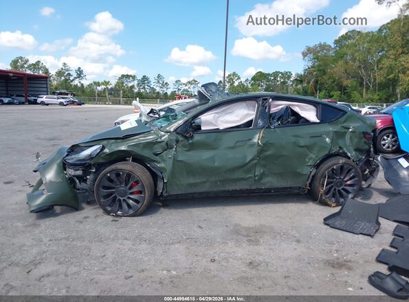 7SAYGDEF3RA311889 2024 TESLA MODEL Y Зеленый Панорамный вид салона 360°