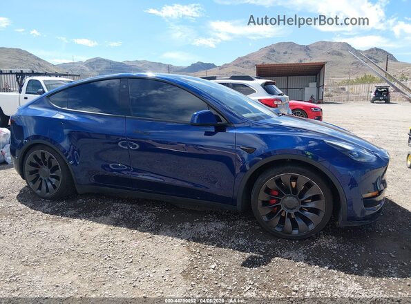 7SAYGDEF5NF393590 2022 TESLA MODEL Y Синий Вид задней части салона