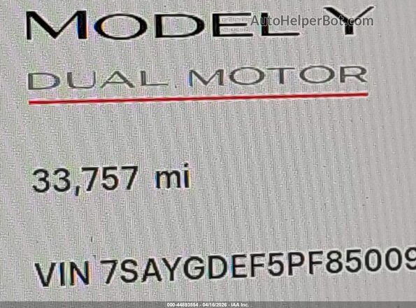 7SAYGDEF5PF850093 2023 TESLA MODEL Y Белый Вид задних сидений
