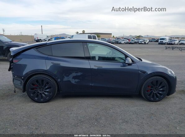7SAYGDEF7NF368173 2022 TESLA MODEL Y Серый Панорамный вид салона 360°