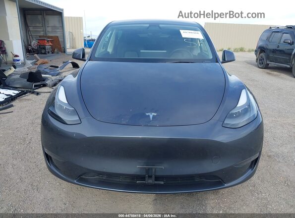 7SAYGDEF7NF368173 2022 TESLA MODEL Y Серый Вид задней части салона