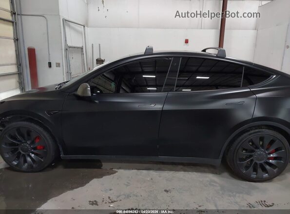 7SAYGDEF7NF553940 2022 TESLA MODEL Y Black 