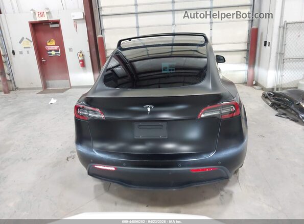 7SAYGDEF7NF553940 2022 TESLA MODEL Y Black 