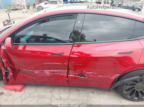 7SAYGDEF9RF160544 2024 TESLA MODEL Y Красный 
